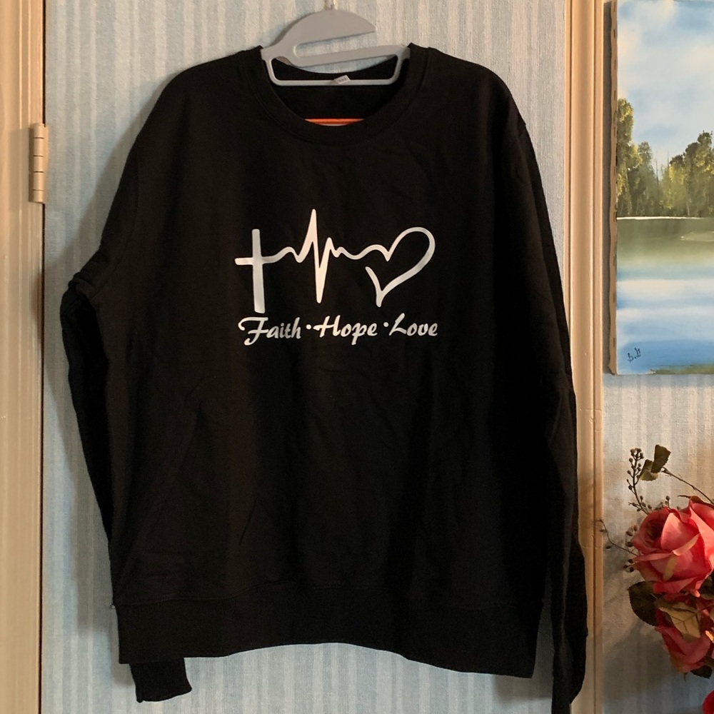 Blk Sweatshirt Faith-Hope-Love NEW